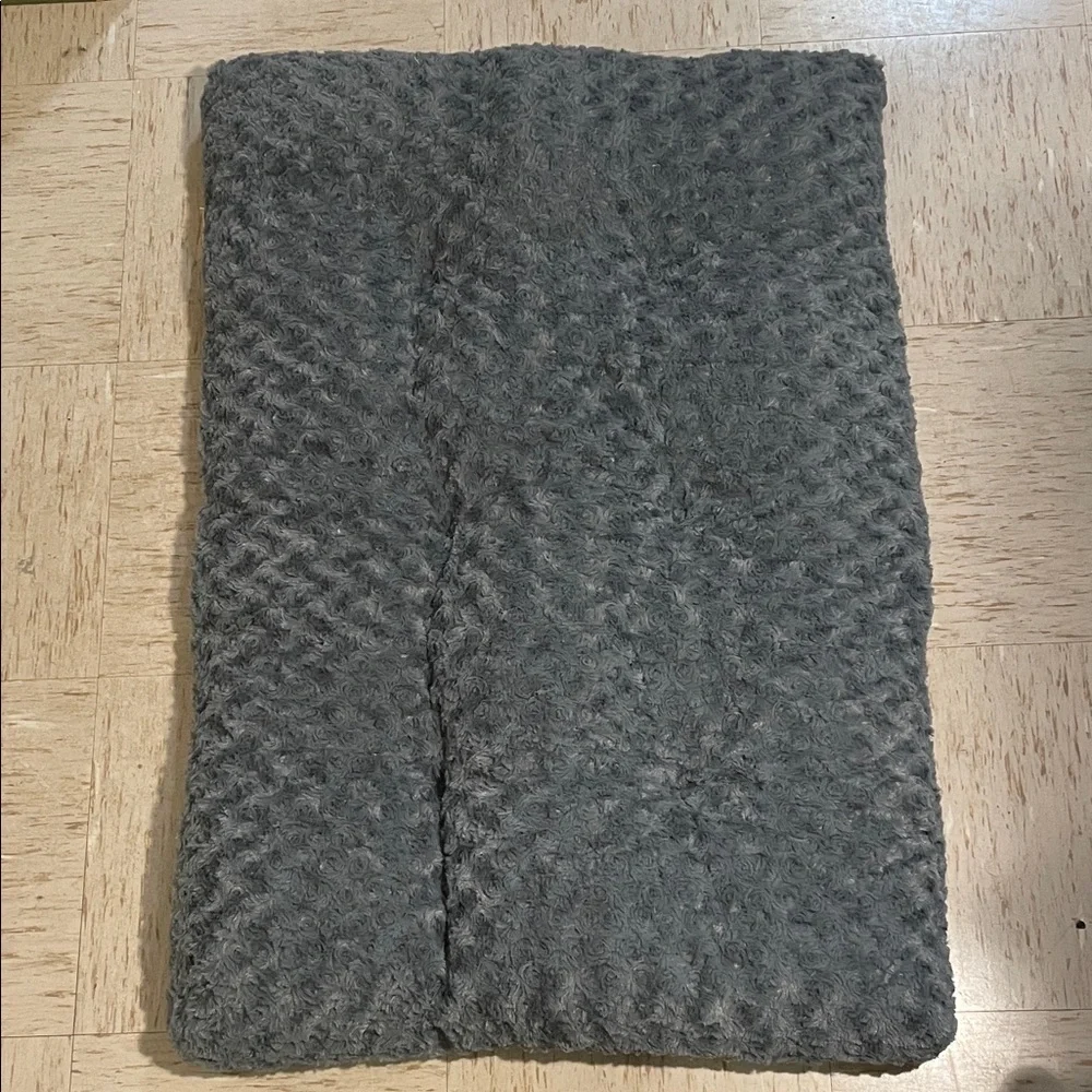 Pet Pad Plush Gray Blue Non Skid Animal Crate Throw Bed